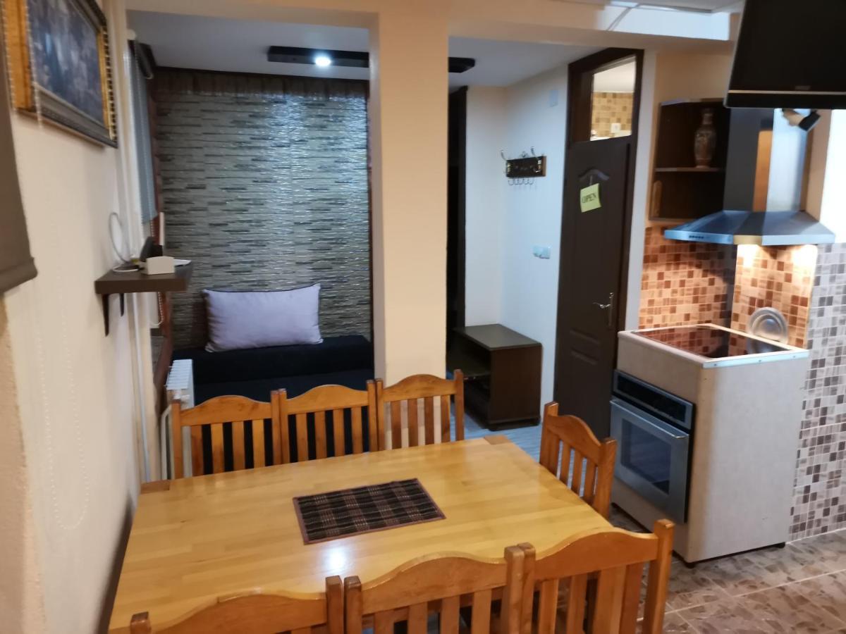 Apartments Artic Τζαχορίνα Εξωτερικό φωτογραφία