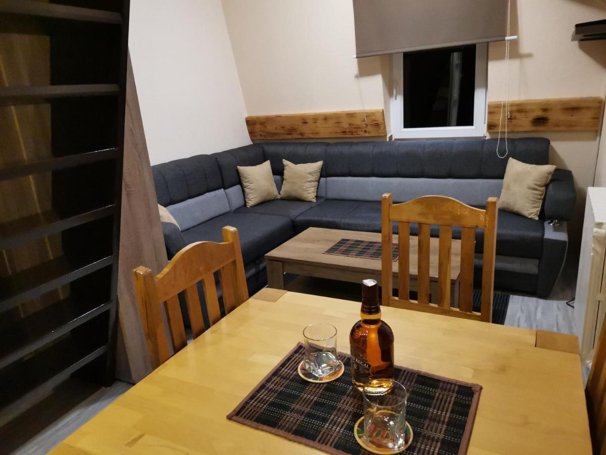 Apartments Artic Τζαχορίνα Εξωτερικό φωτογραφία