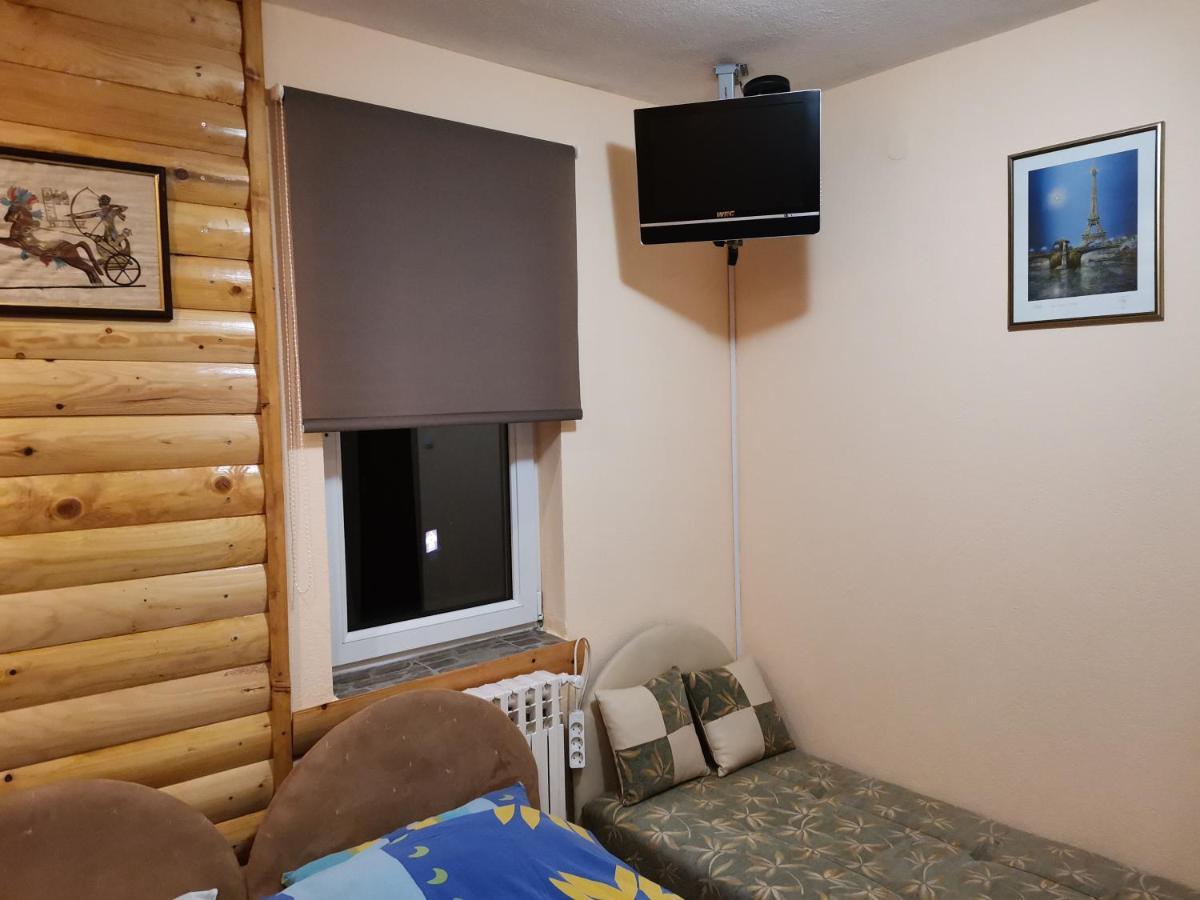Apartments Artic Τζαχορίνα Εξωτερικό φωτογραφία