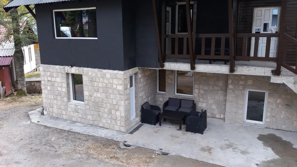 Apartments Artic Τζαχορίνα Εξωτερικό φωτογραφία