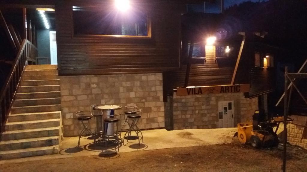 Apartments Artic Τζαχορίνα Εξωτερικό φωτογραφία