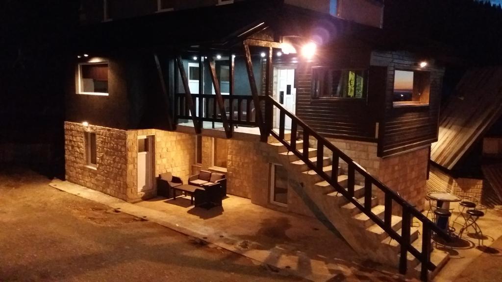 Apartments Artic Τζαχορίνα Εξωτερικό φωτογραφία