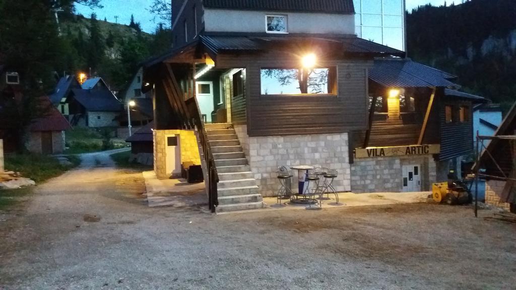 Apartments Artic Τζαχορίνα Εξωτερικό φωτογραφία