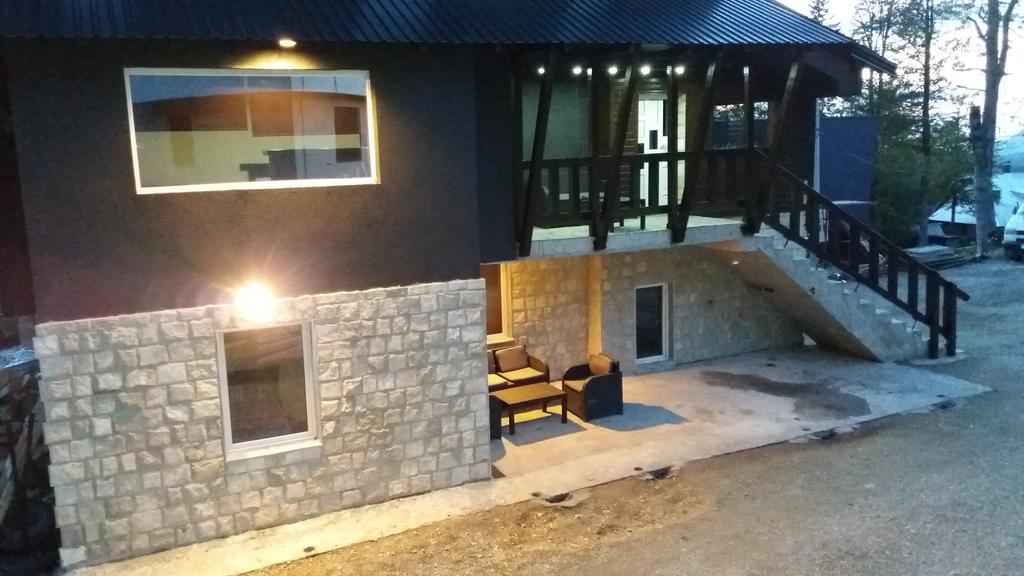 Apartments Artic Τζαχορίνα Εξωτερικό φωτογραφία